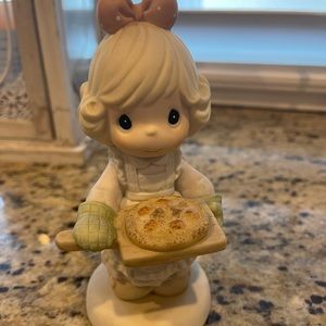 PRECIOUS MOMENT FIGURINE